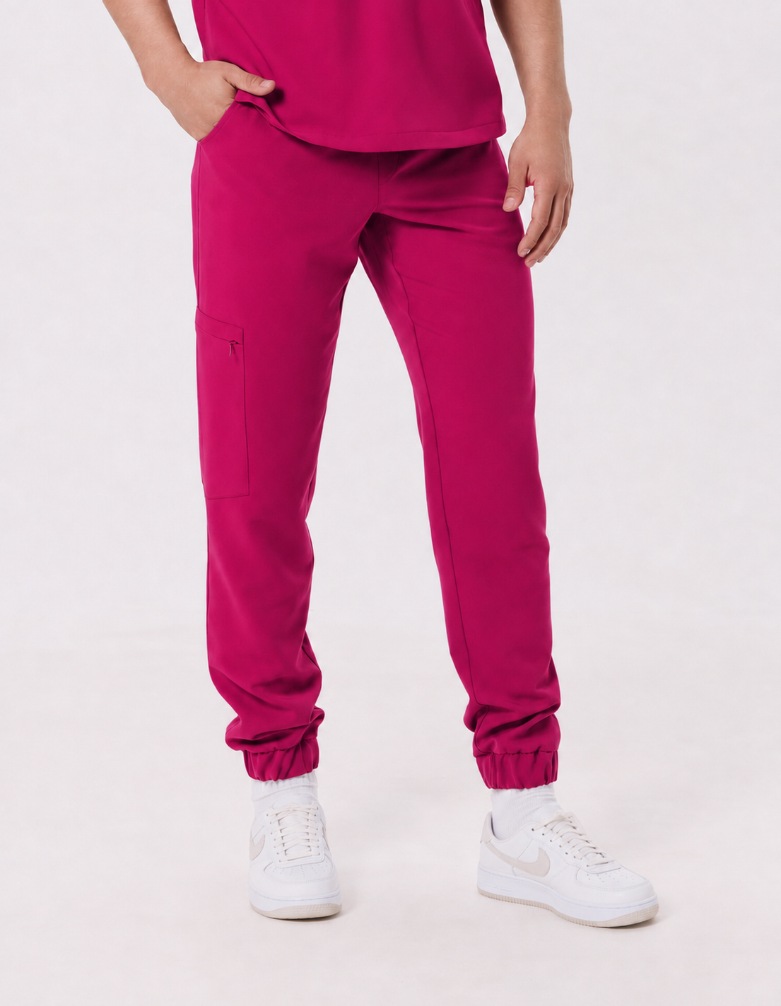 Herren Jogger-Hose Leo, Farbe amarant, vorne